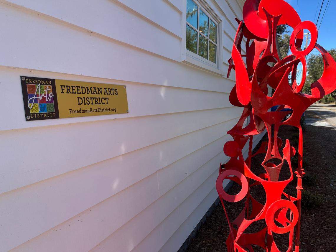 The Freedman Arts District tries uses art as a vehicle to bring artists together and attention to Beaufort neighborhoods where historic houses and buildings are in need of repair.