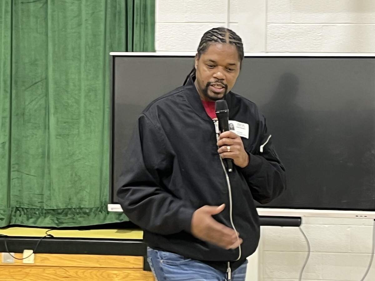 Landau Eugene Murphy Jr. stopped in at St. Helena Elementary Friday. He won “America’s Got Talent” in 2011 by singing American standards by artists such as Frank Sinatra and Nat King Cole. He continues to tour, but also is deeply involved in charitable causes, including his support for the Boys and Girls Clubs of the Lowcountry.