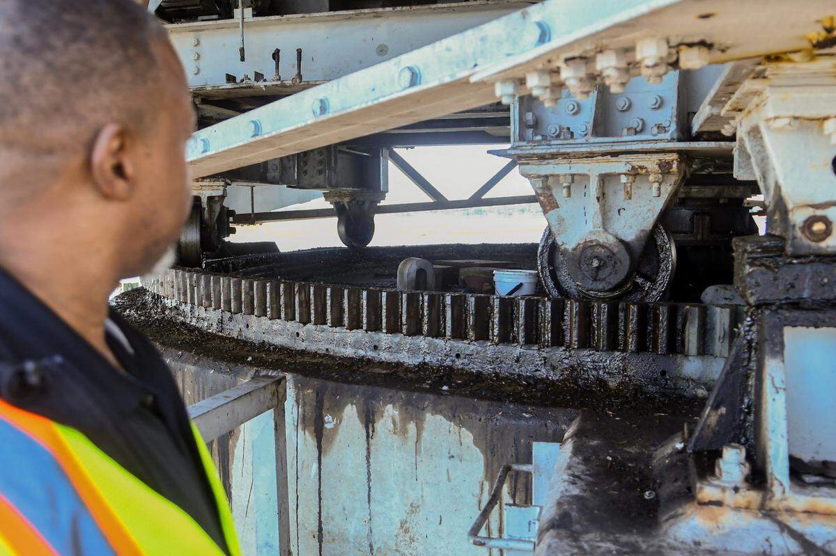 Robert Pinckney, operations manager with Louis Berger Services, shows the section of the Richard V. Woods Memorial Bridge on Nov. 29, 2022 that pivots to allow tall boats to continue their Intracoastal Waterway journey on the Beaufort River.