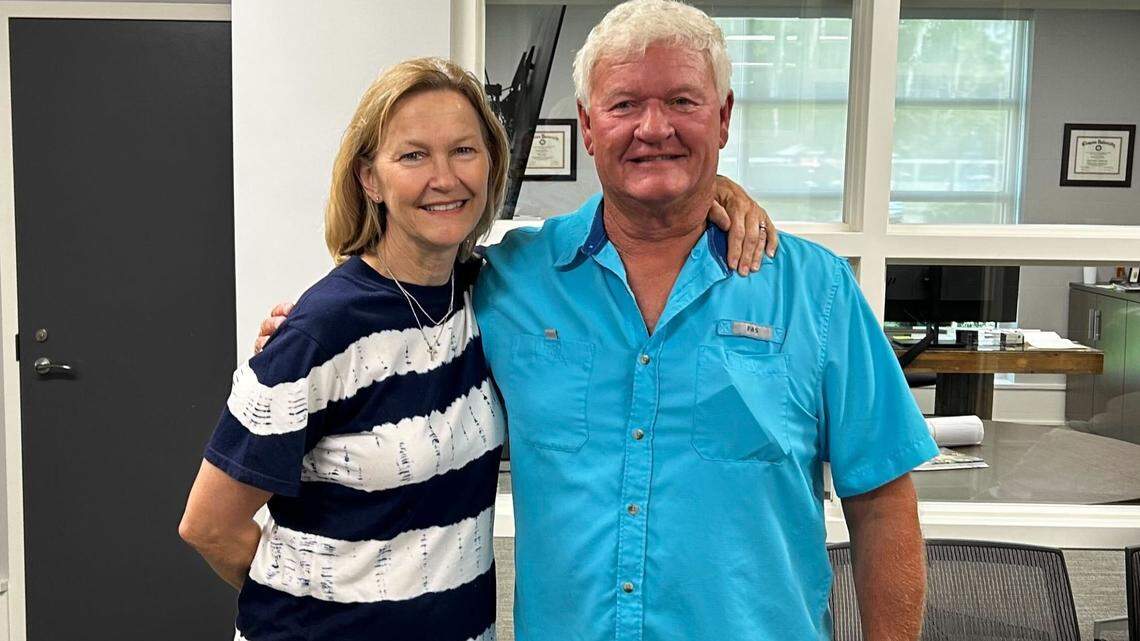 Bluffton mayor won’t seek reelection, officially endorses a successor.
