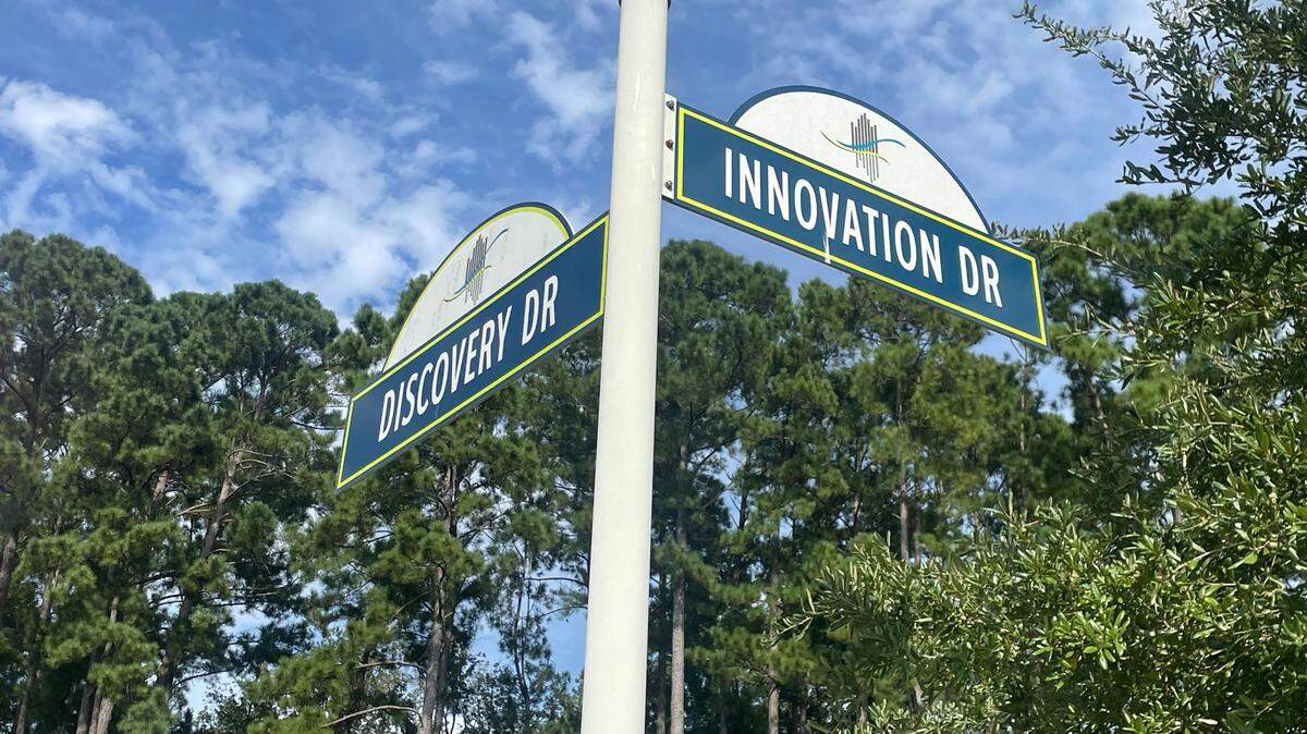 A road extension will be built from the intersection of Innovation and Discovery drives to the Washington Square development north of Buckwalter Place.