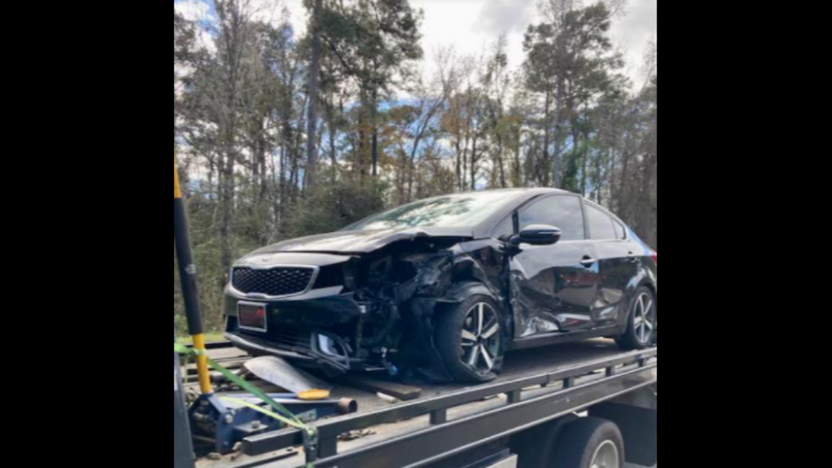 Both cars involved in the crash on Parris Island Gateway and S.C. 170 Wednesday morning in Beaufort suffered “moderate damage,” said Chief Ross Vezin from the City of Beaufort/Town of Port Royal Fire Department.
