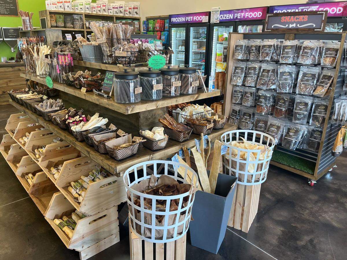 Pet Wants is now open in Bluffton’s Compass Commons at New Riverside Village