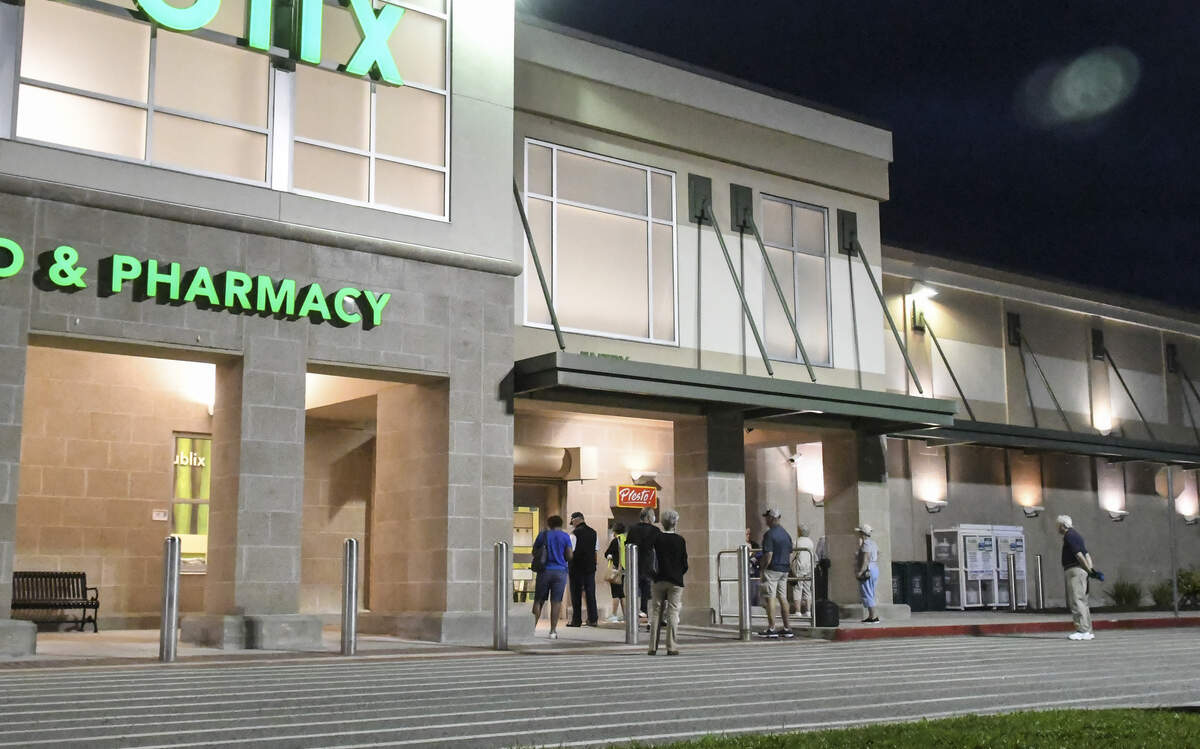 A number of customers begin to gather at 6:45 a.m. on Wednesday, March 25, 2020 outside Hardeeville’s Publix grocery store. A number of businesses met S.C. Gov. Henry McMaster’s plea to create designated shopping hours for people over 60 years old and other high-risk individuals to help combat and stop the spread of the coronavirus virus. Publix offers senior shopping on Tuesdays and Wednesdays from 7 a.m. to 8 a.m.
