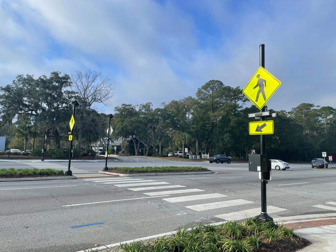 New rapid-flashing beacons are shown here at the intersection of William Hilton Parkway and Northridge Drive. The feature is intended to improve roadway safety and encourage pedestrians and cyclists to use crosswalks.
