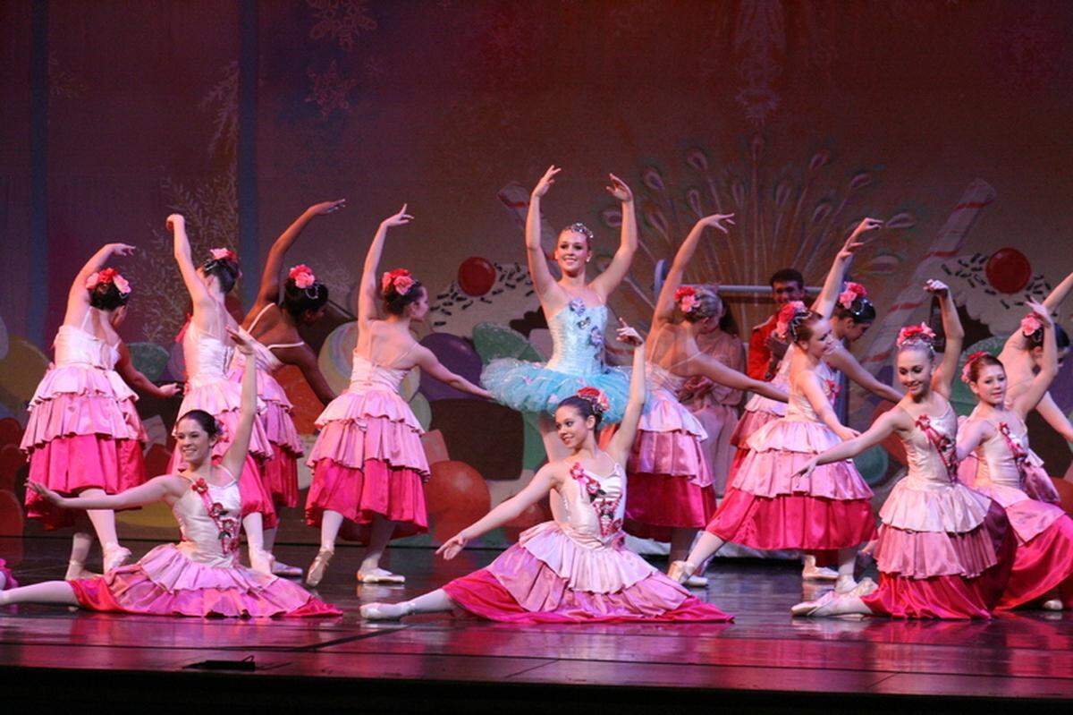 Hilton Head Dance Theatre’s 2011 production of “The Nutcracker.”