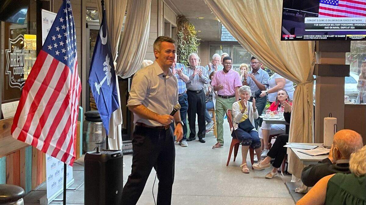 Mac Deford campaigned at Hilton Head Brewing Company March 14.
