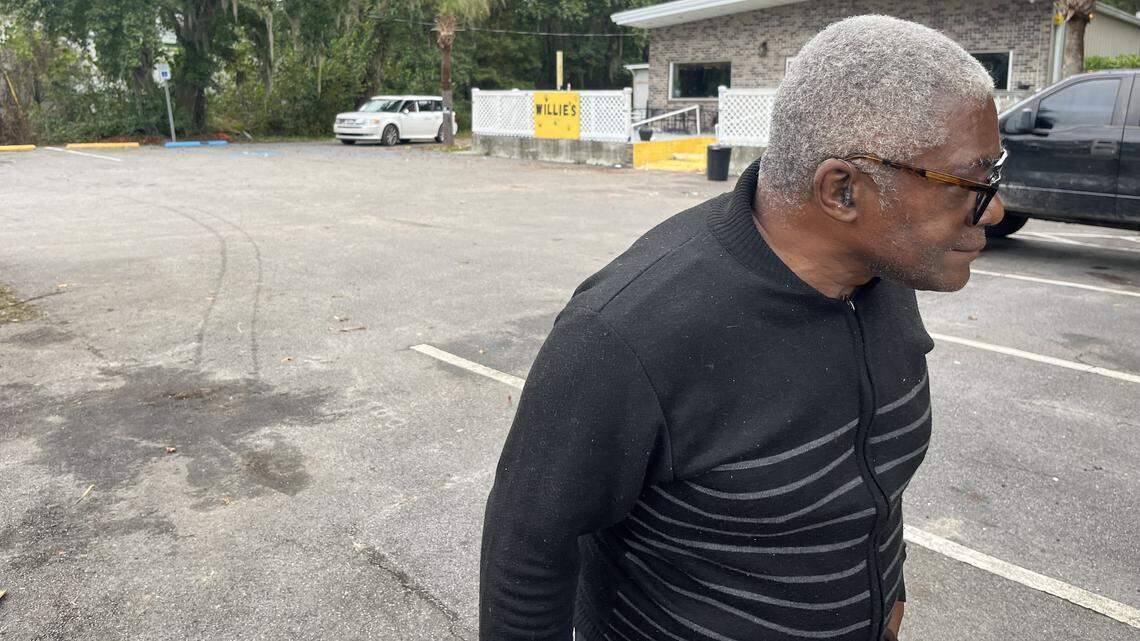 “It’s crazy,” Henry Wright, a cook at Willie’s Bar and Grill, of an early Sunday shooting on October 12, 2025, at the bar that left four dead and many others wounded. “It’s crazy,” Henry Wright, a cook at Willie’s Bar and Grill, of an early Sunday shooting on October 12, 2025, at the bar that left four dead and many others wounded.