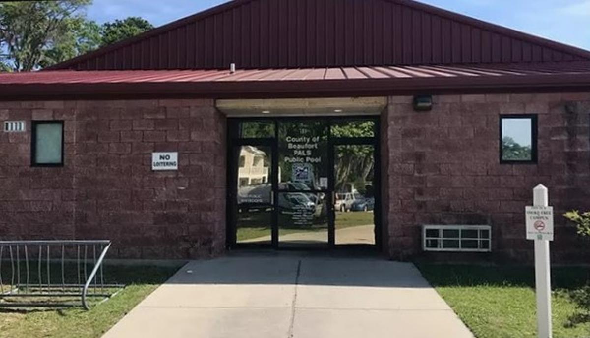 Beaufort County operates this pool on Prichard Street in Old Town Bluffton. The building was closed because of structural issues on Feb. 22, 2022.