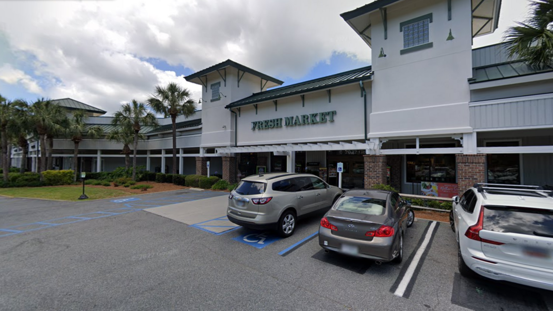 Fire shuts down Hilton Head grocery store. What to know