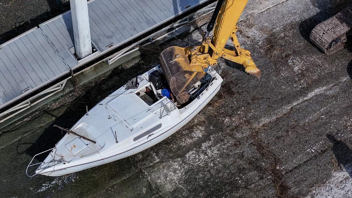 How SC is fighting derelict boats polluting Lowcountry salt marshes