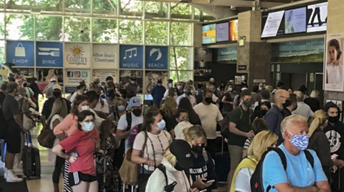 Long lines, no place to wait: Hilton Head airport had 5 times more traffic last weekend