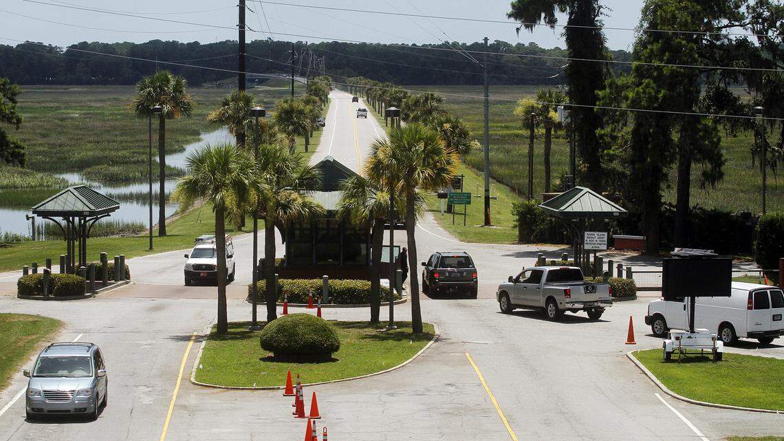 Marine recruit found dead Tuesday morning on Parris Island. Investigation under way