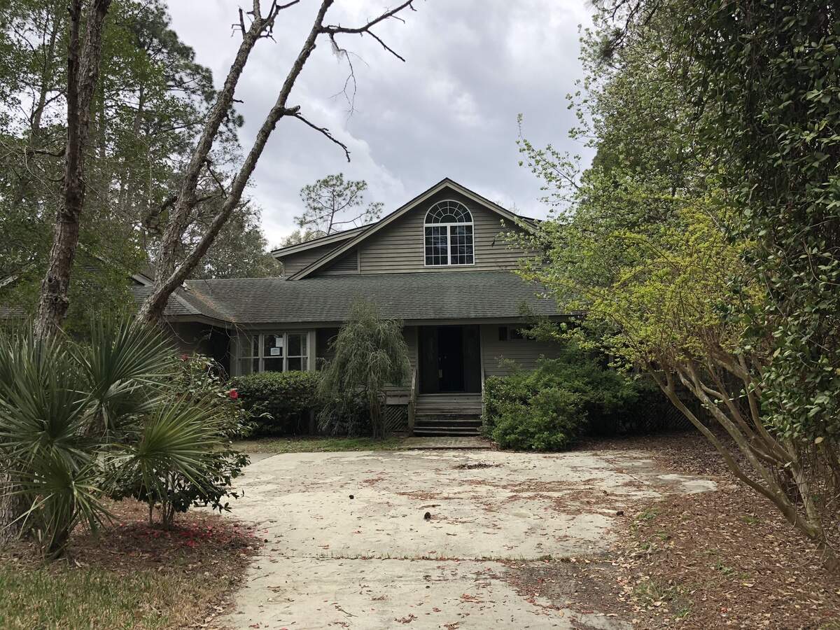 An abandoned house on Sand Fiddler Road as seen on Feb. 28 in Sea Pines on Hilton Head Island.