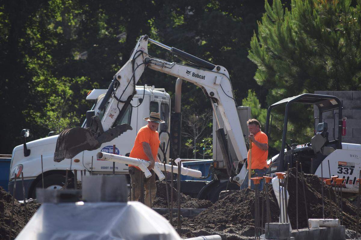Workers are building a new Parker’s Kitchen gas station at 430 William Hilton Parkway on Hilton Head Island. The gas station is expected to open in late September, a spokeswoman confirmed on Wednesday, June 30, 2021.