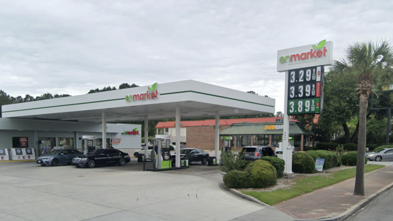 Bluffton man charged with stealing $2,000 worth of drinks from gas station. What we know
