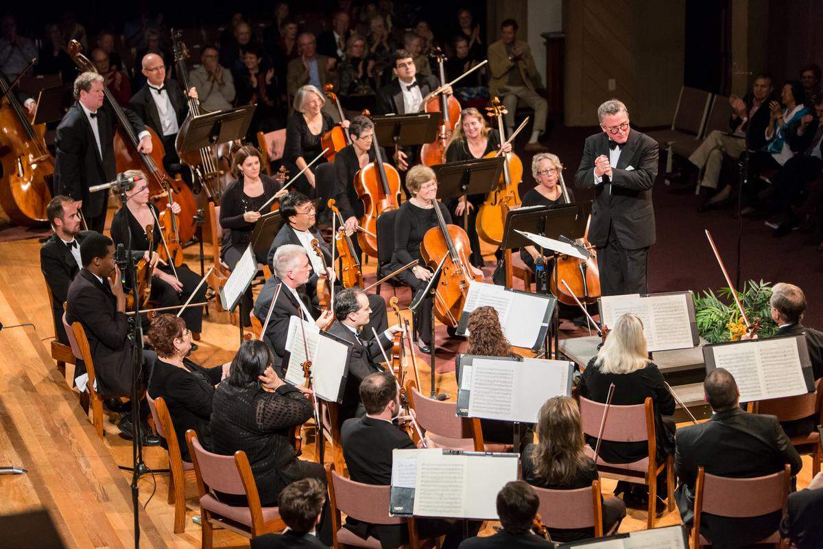 The Hilton Head Symphony Orchestra opened its 34th season October 19 with the yearlong theme of "Passion and Music in the Lowcountry."