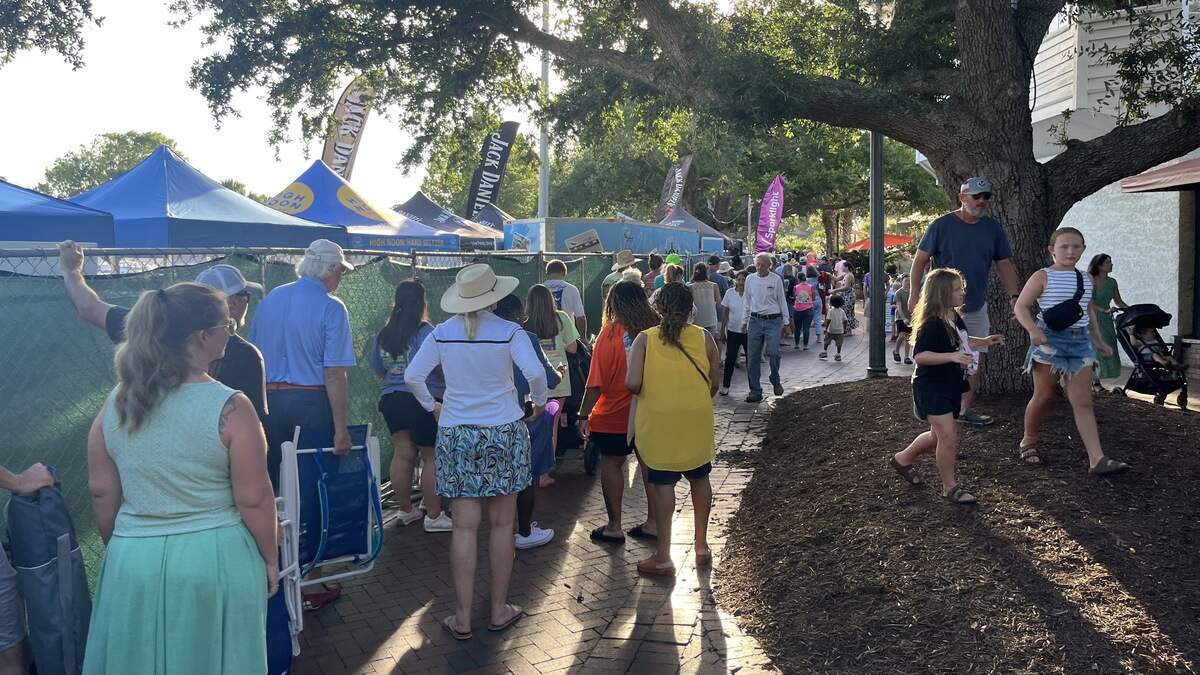 The Lowcountry Supper during the 2025 Water Festival attracts a large crowd.