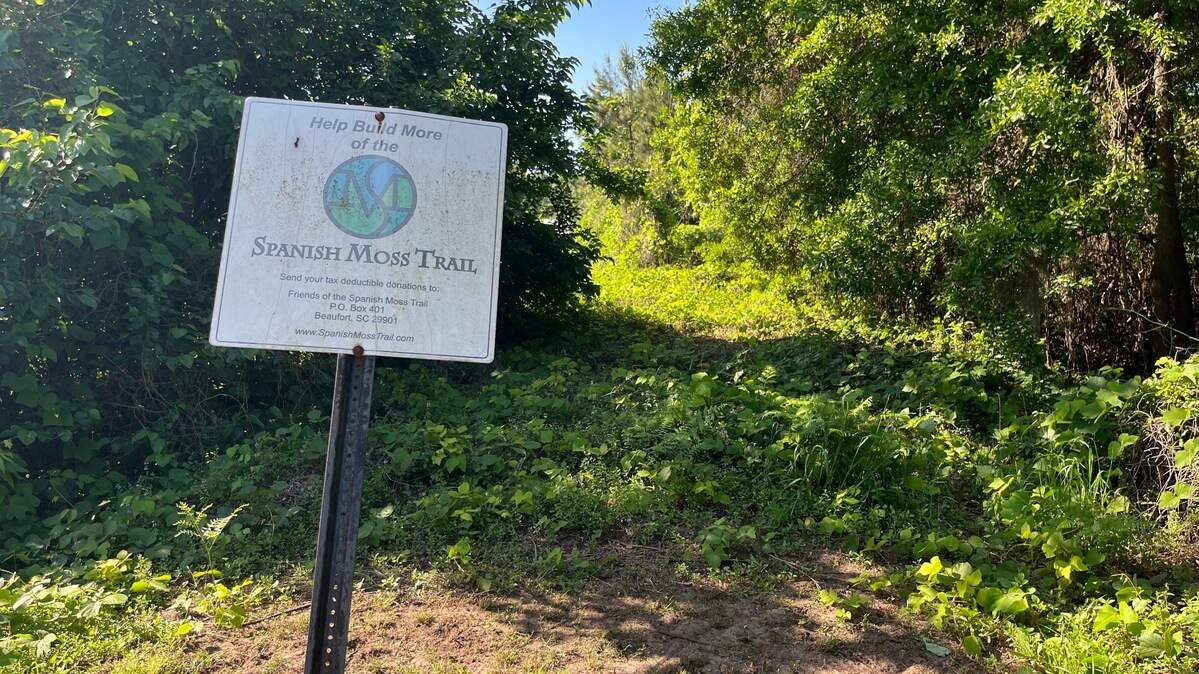 Currently, Spanish Moss Trail in Port Royal ends about 100 yards northwest of Ribaut Road. A permit has been issued to extend across Ribaut Road.