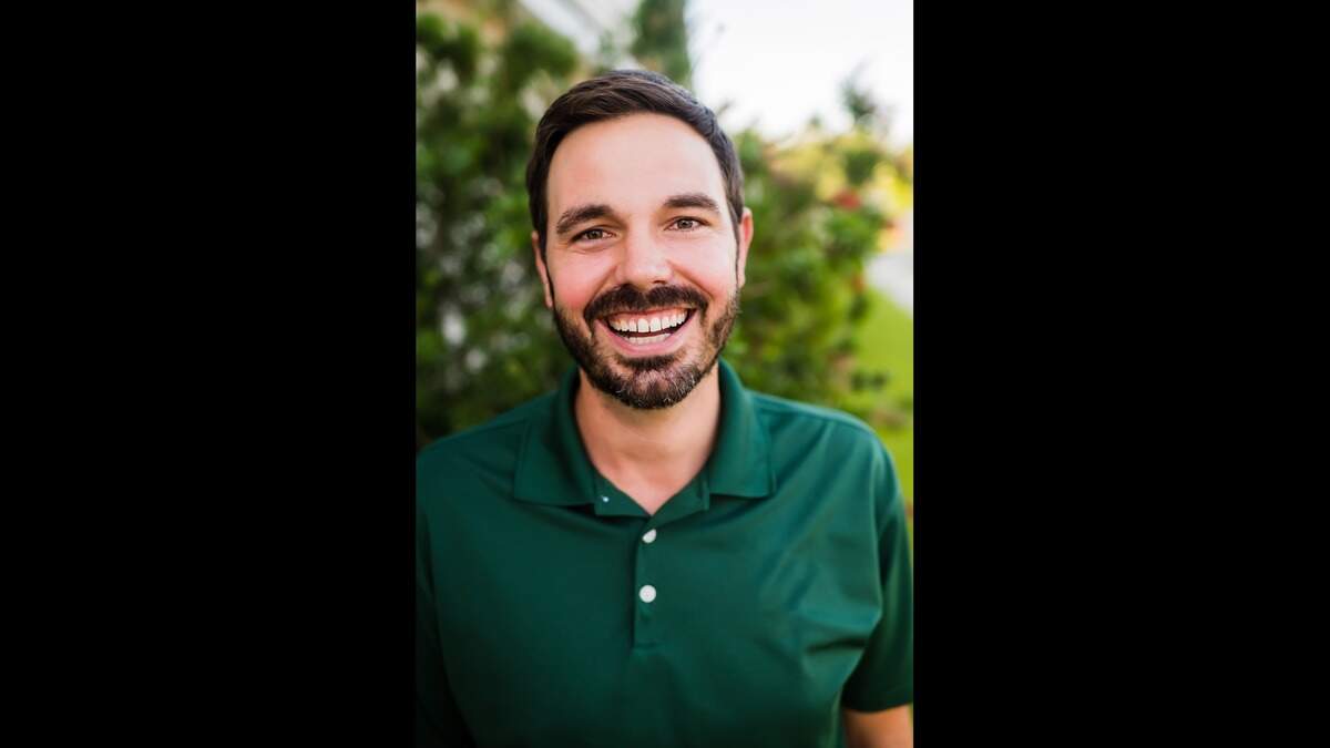 Alex Holroyde developed TheBridge APPS. It sends a push notification the moment the bridge opens for a boat, so people can decide whether to keep driving or go over the McTeer Bridge instead.
