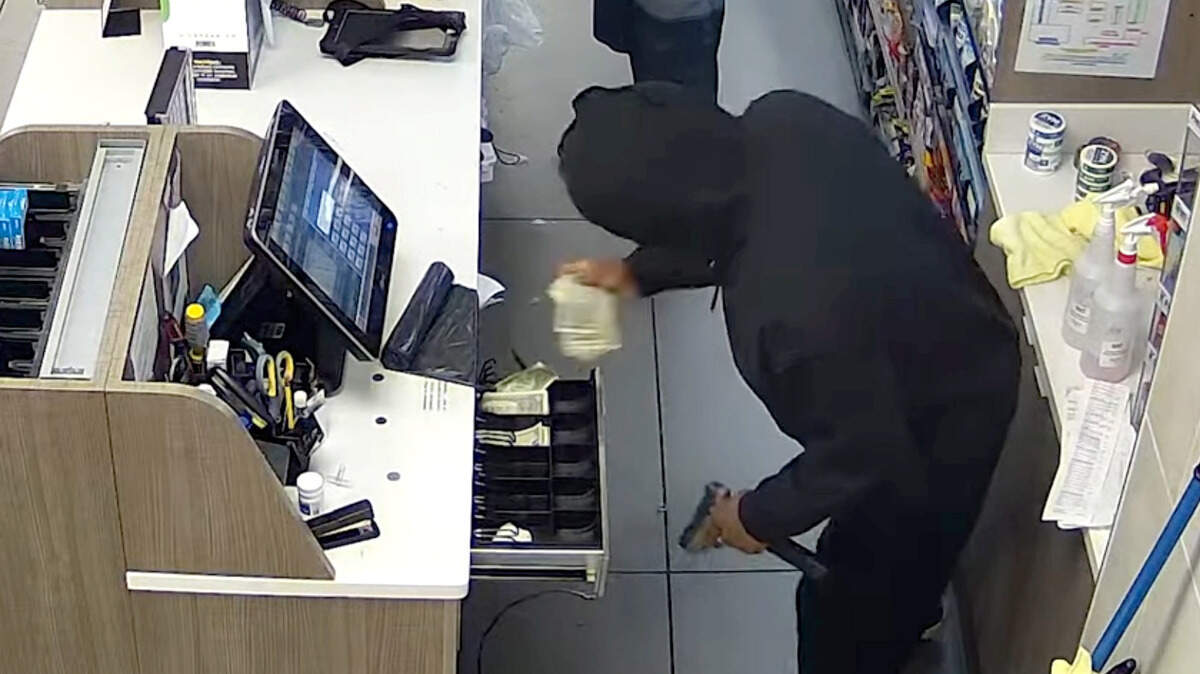 Beaufort SC man arrested for Hilton Head Parkers armed robbery | Hilton ...