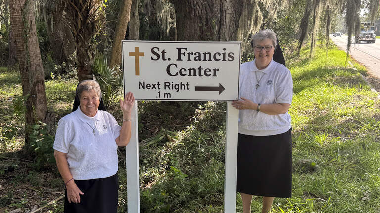 St. Helena charity that fought Beaufort County over licensing celebrates new signs
