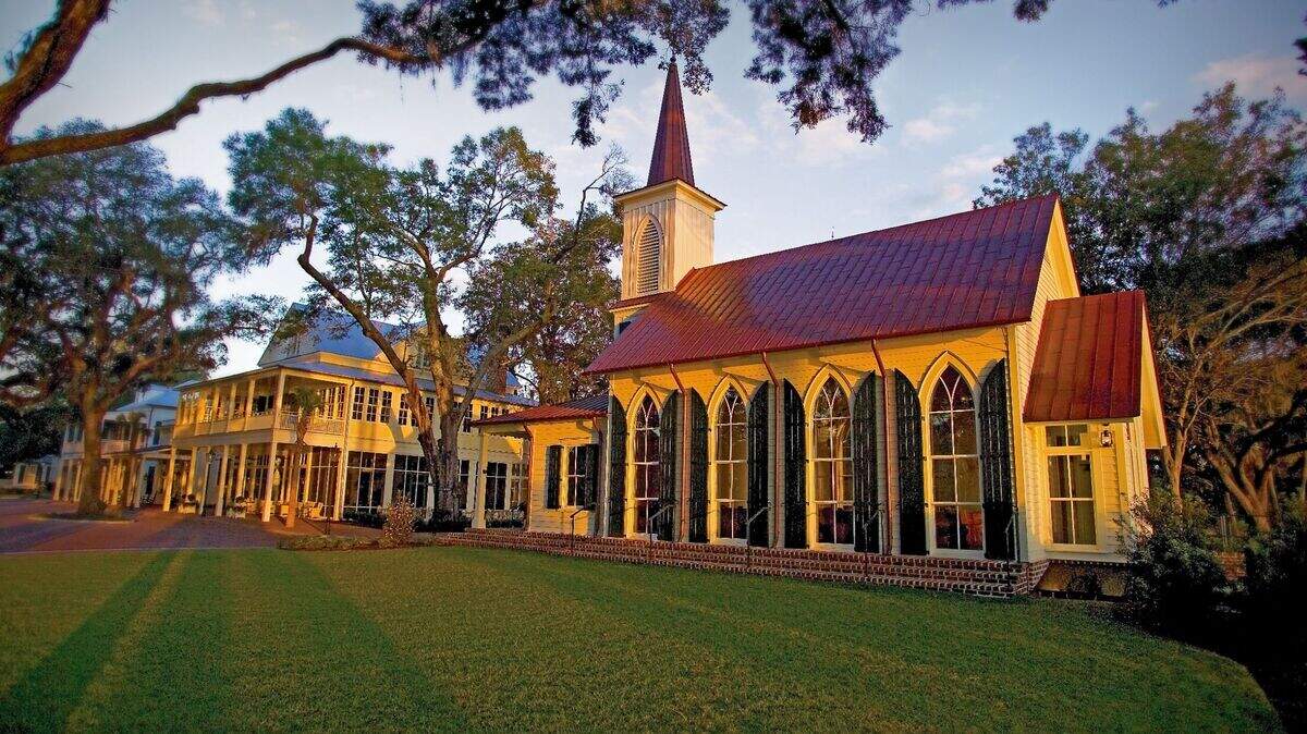 The Palmetto Bluff community is also known for its luxury Montage Palmetto Bluff resort. In 2018, Forbes named the resort one of “5 luxury resorts that might just save your marriage.”