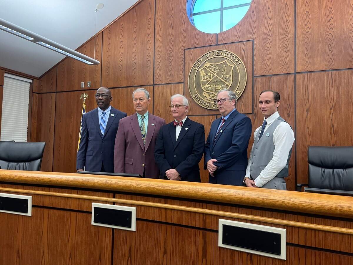 Beaufort’s City Council posed for a photo after new Mayor Phil Cromer was sworn in in December 2023. Left to right are: Mitch Mitchell, Mike McFee, Cromer, Neil Lipsitz and Josh Scallate, who is challenging Cromer for mayor in the Nov. 5 election.