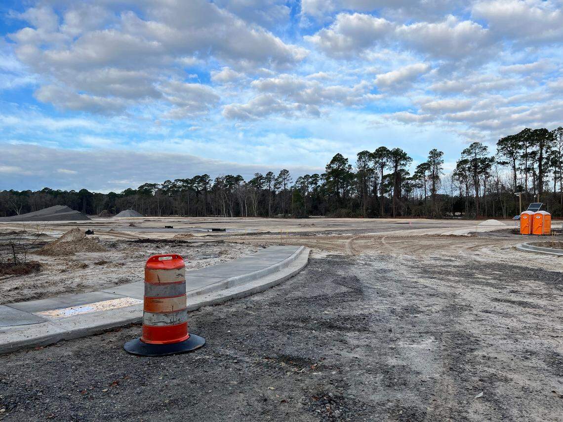 Building construction is expected to begin soon along Parris Island Gateway and Robert Smalls Parkway where the Beaufort Station shopping center is planned.