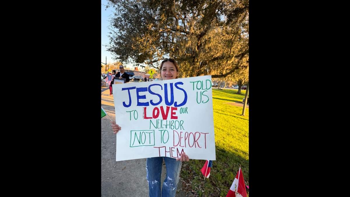 Viva, a group of students and young adults, helped organize a protest for immigration reform in Beaufort Monday.