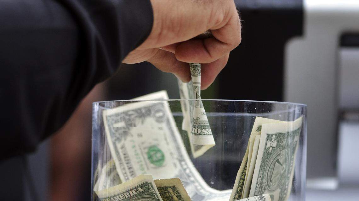 Can a bartender add a tip to your tab? Tipping rules in Georgia may not protect you