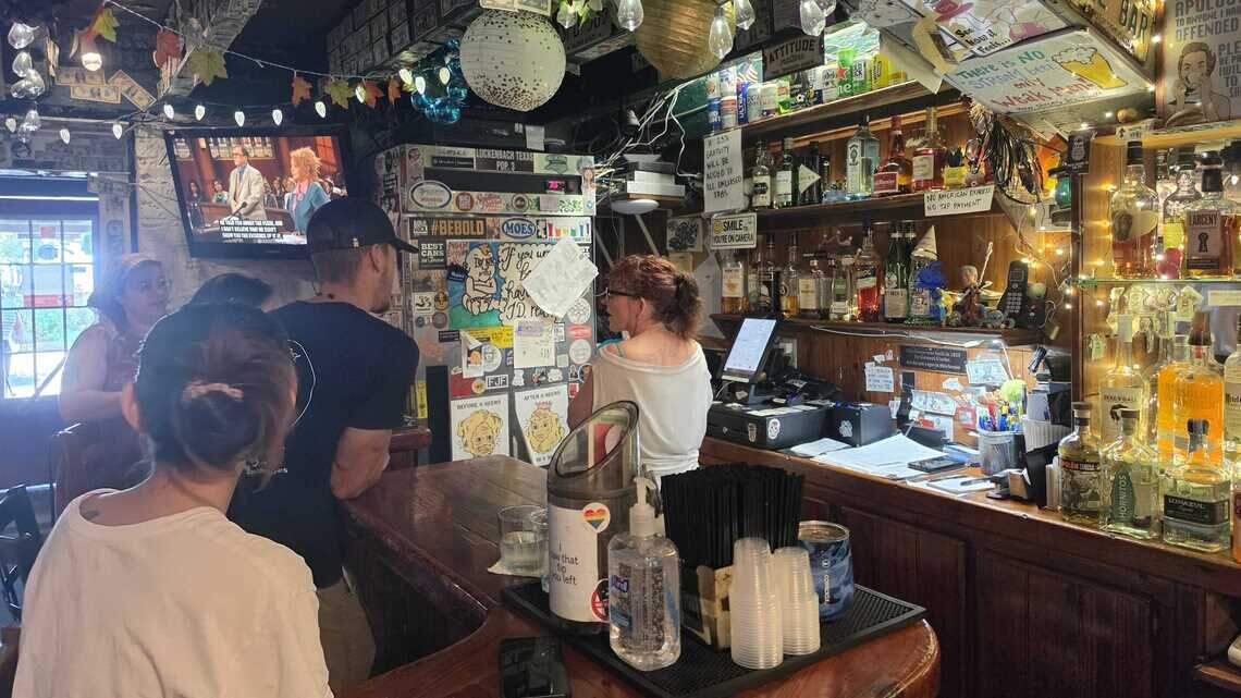 Iconic Beaufort dive bar survived hurricanes and power outages. Now it’s closing after 32 years