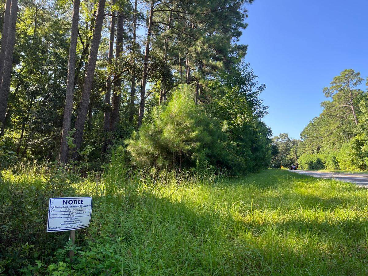 Pointe Grande Beaufort, a 328-unit apartment complex, is planned on 24 acres on Burton Hill Road between Old Salem Road and Robert Smalls Parkway, near the Lowe’s store.