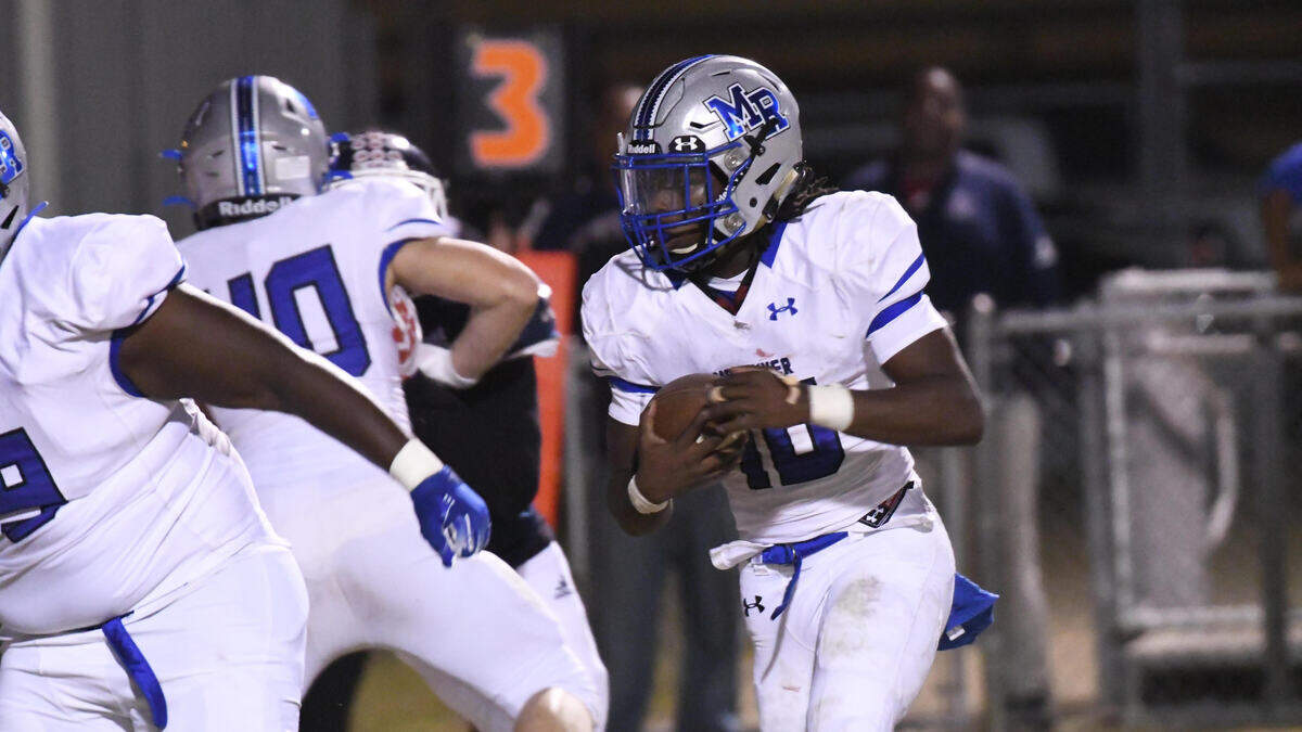 May River’s Ahmad Green runs the ball against Strom Thurmond in the Class 3A playoffs on Friday, Nov. 22, 2019.