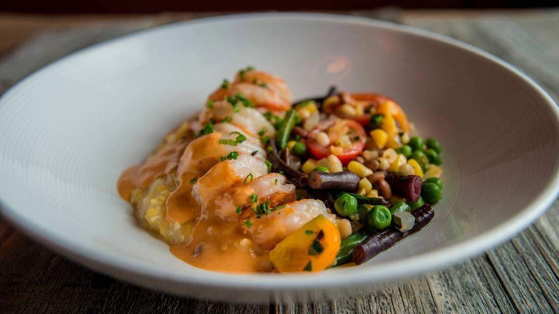 Hey high school seniors, these Hilton Head restaurants are giving you a free meal