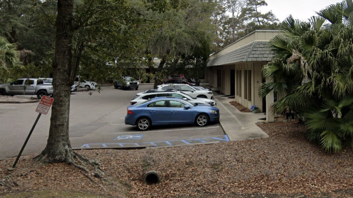 Man charged with felony burglary in break-in reported at Hilton Head business