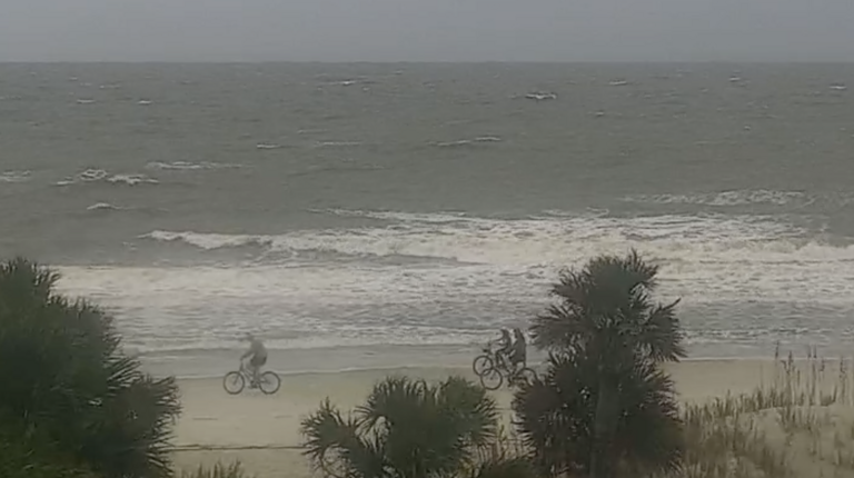 As conditions worsen, will Hilton Head beaches, parks stay open during Hurricane Helene?