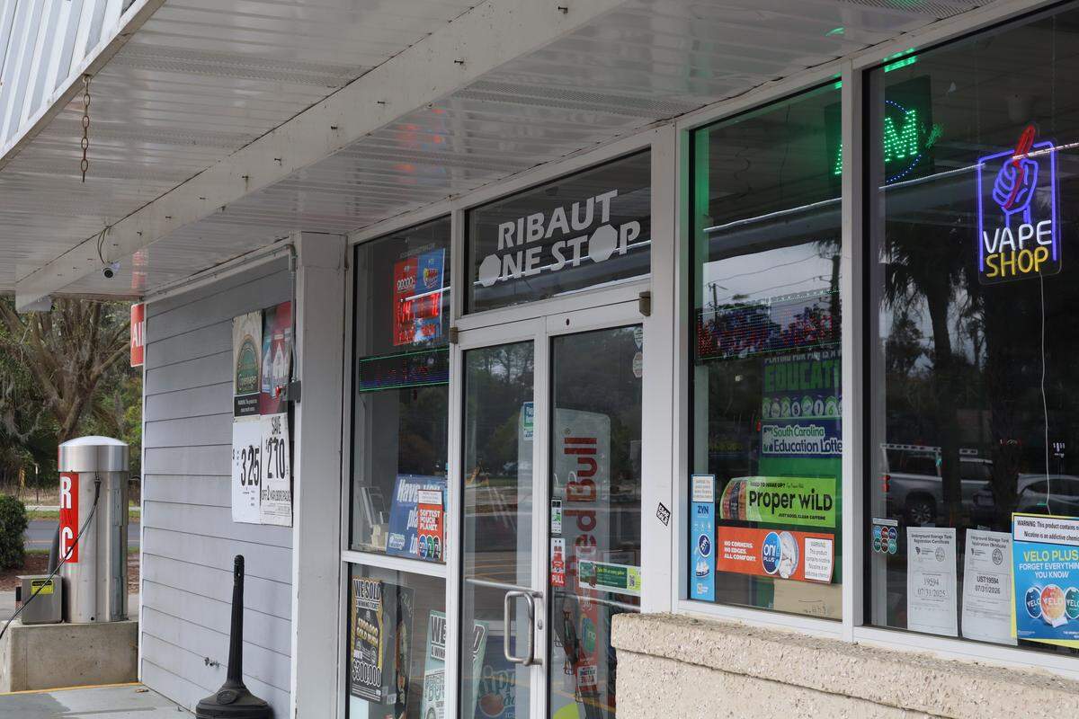 Ribaut One Stop is located at 1190 Ribaut Road in the southern limits of Beaufort.