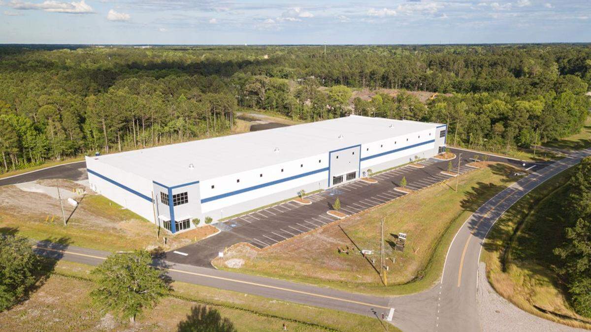 The first Magnus Speculative building at 74 Schein Loop in Beaufort. Two companies have agreed to lease the building.