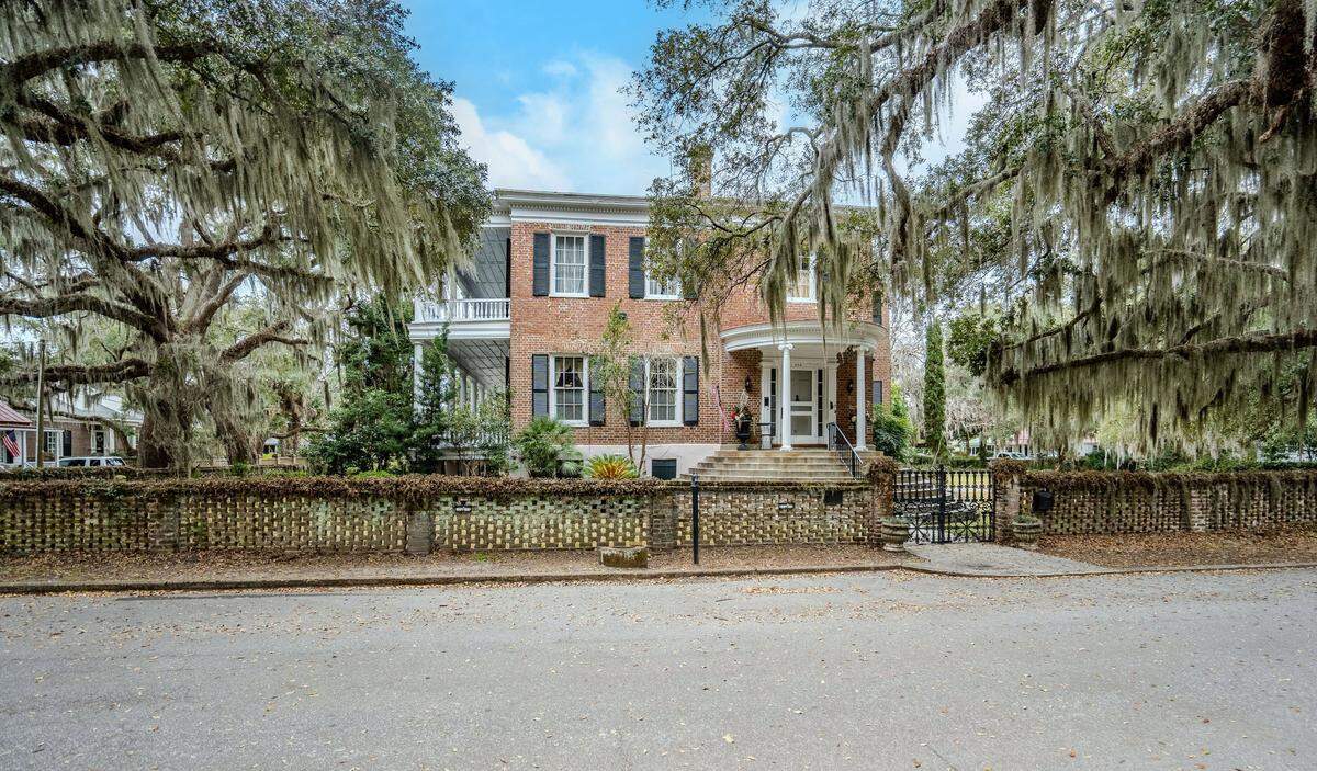 The Edward Means House at 604 Pinckney Street, is one of Beaufort’s most enduring symbols of the pre–Civil War era, and it is now on the market for $3.25 million.