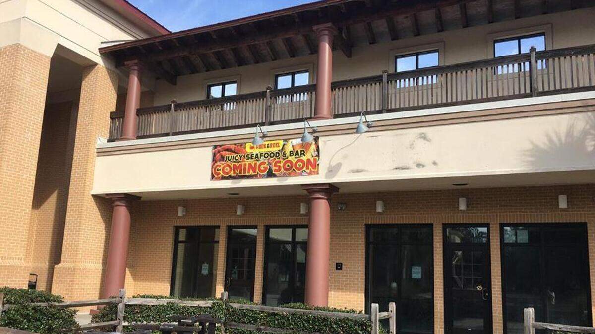 Hook & Reel, a seafood restaurant with a Cajun twist, is expected to open at the former location of Bluffton’s Brick Chicken.