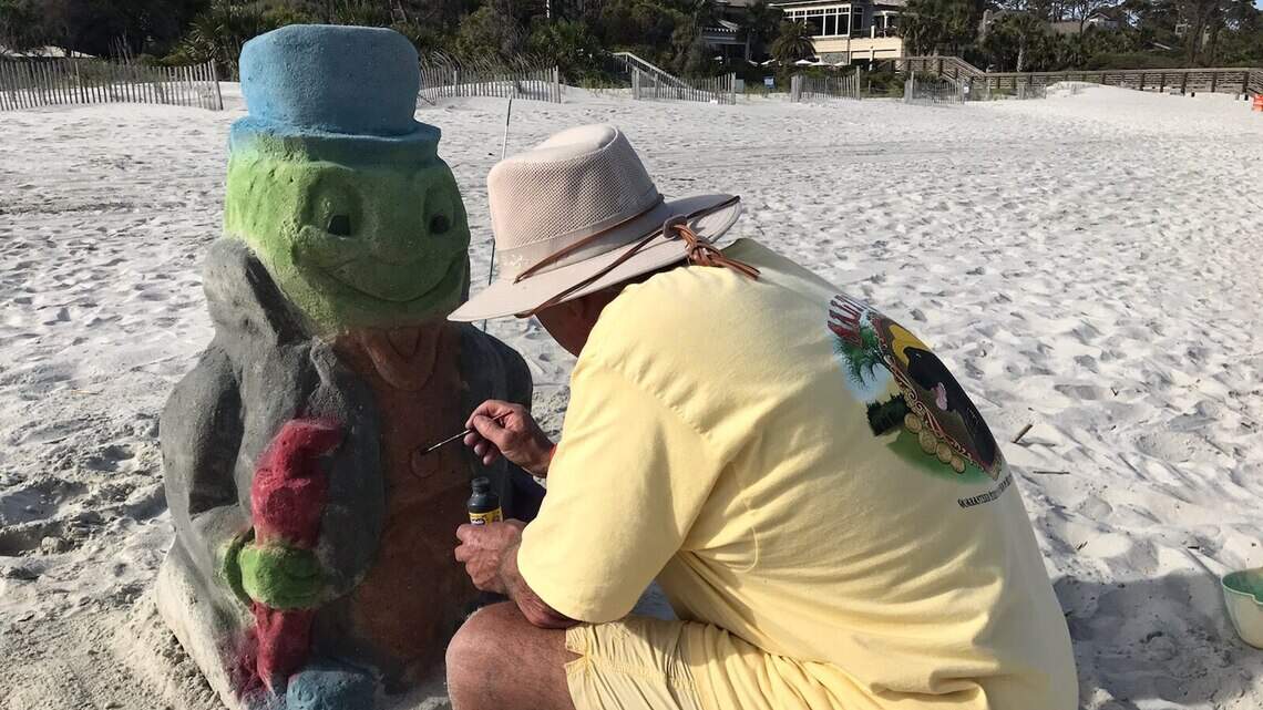Hilton Head tourist fined $1K for sand sculptures left overnight. Beach rules to know