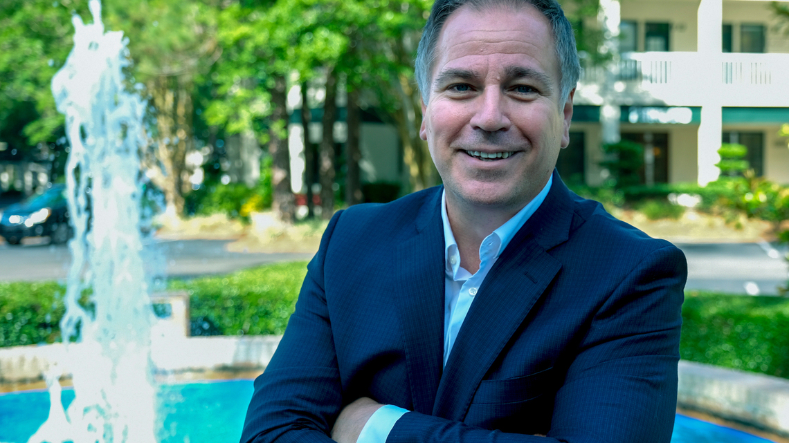 Hilton Head town manager gets $15K bonus, contract extension after 9 months on the job