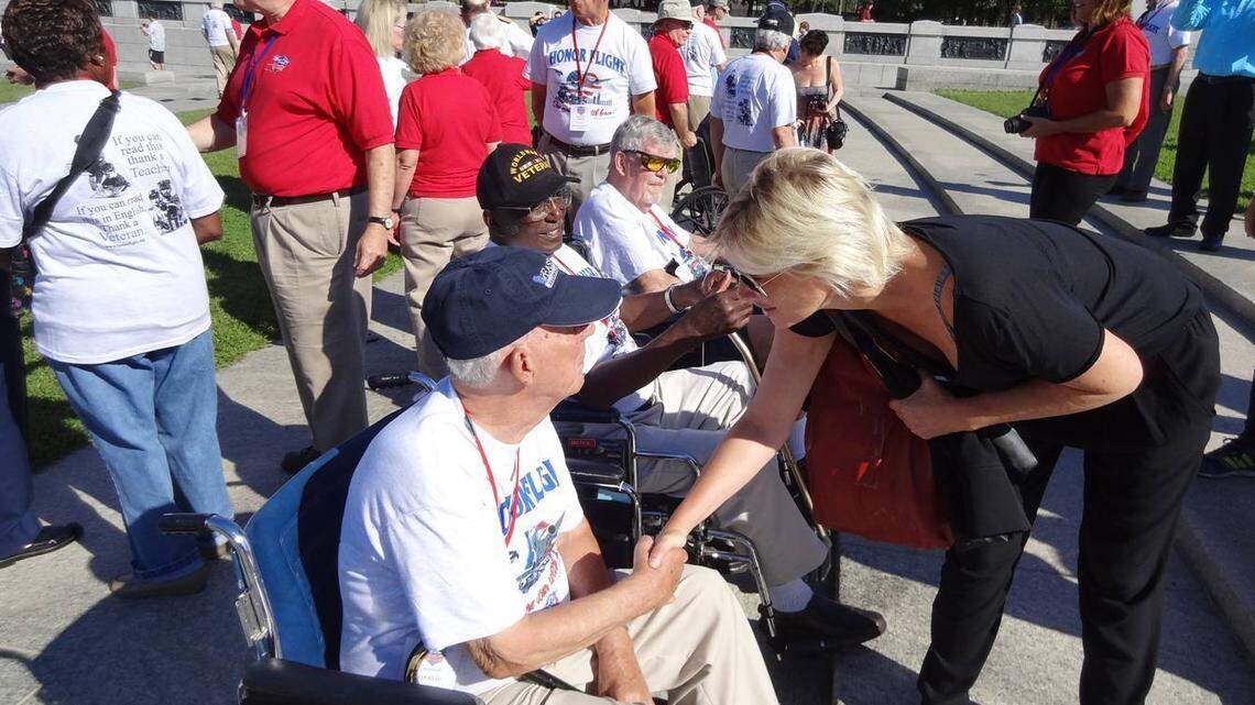 World War II veteran encounters grateful French woman at memorial in DC