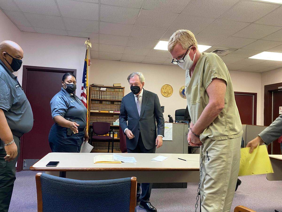 Alex Murdaugh was granted a $20,000 bond from a Hampton County judge on Thursday, Sept. 16, 2021 for his part in staging his own murder so his older son could receive a $10 million insurance payout.