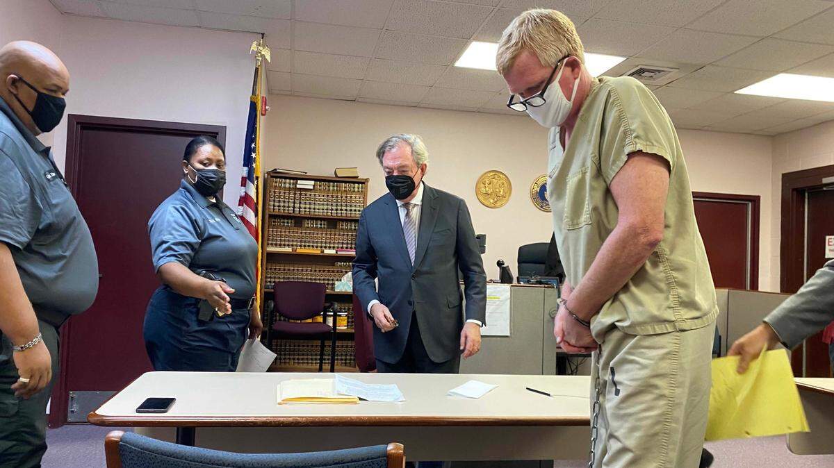 SC judge grants Alex Murdaugh bond in case stemming from failed suicide plot