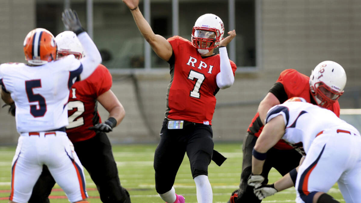 Former Hilton Head Preparatory School standout Mike Hermann (7) throws a pass during a 2012 game for Rensselaer Polytechnic Institute, an NCAA Division III college in Troy, N.Y. 
