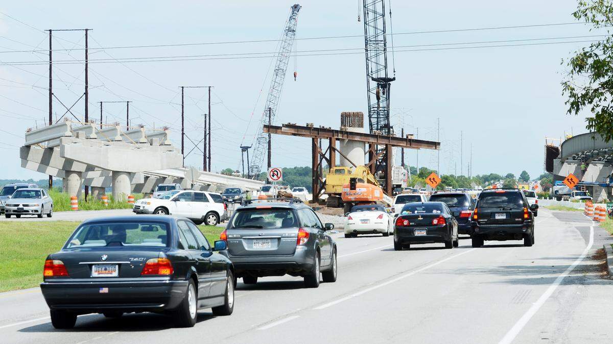 Traffic on U.S. 278 is seen threading its way through the Bluffton Parkway Flyover construction zone on Tuesday in this view looking toward Hilton Head from the mainland. The $45 million project is going to miss its November completion date, Beaufort County officials admitted Tuesday.