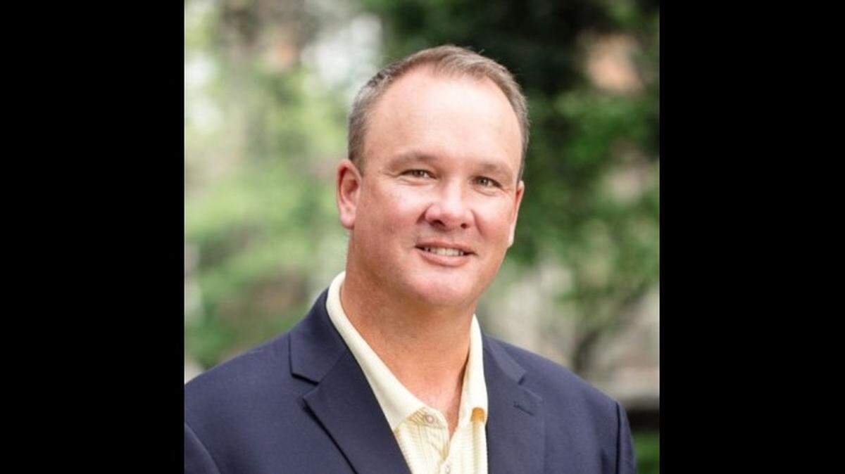 Jay Wiendl, a long-time leader in the hospitality industry on Hilton Head Island and mentor to many died last weekend. He was 50 years old.