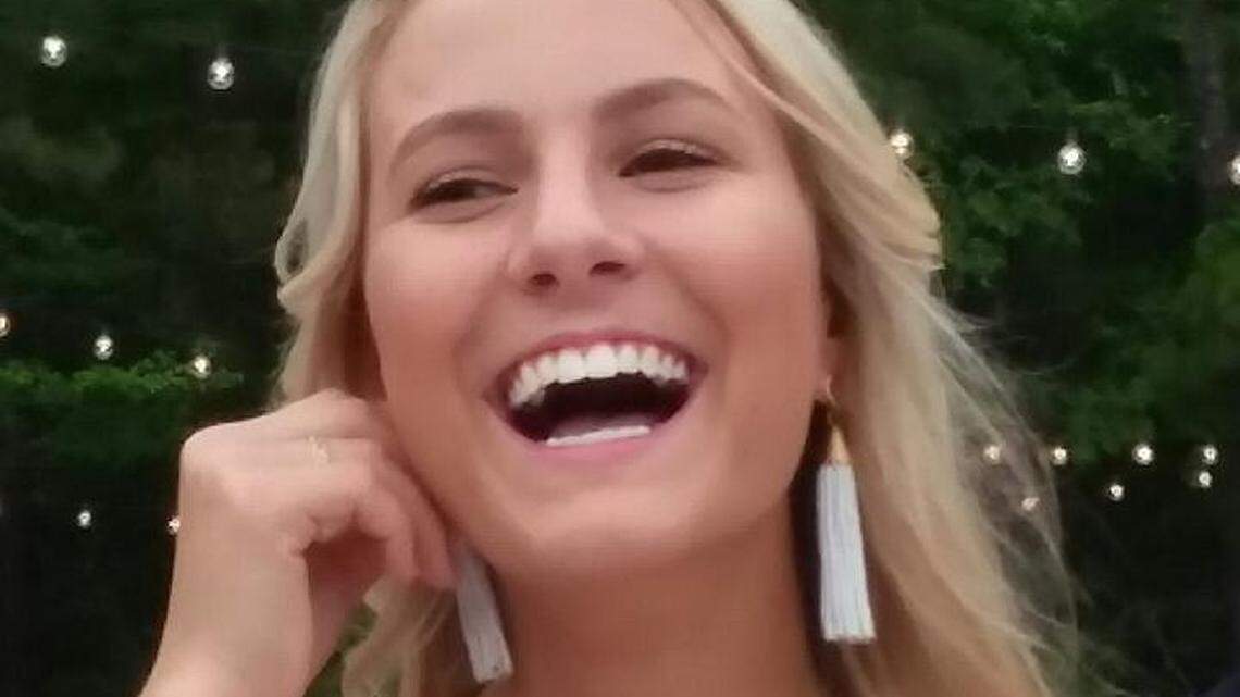 Mallory Beach family settles lawsuit with Buster Murdaugh in fatal boat crash